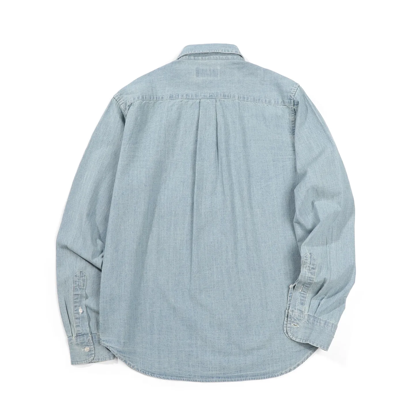 P400 [Original item] Top quality lapel long-sleeved washed denim shirt jacket Four-season men's two-color pure cotton shirt stone-washed retro casual denim shirt Denim shirt is really the most iconic product, decorated with colorful iconic pony embroidery, presenting a classic polo style design. It is a versatile choice from winter to summer. The multiple washes of denim greatly increase the comfort and softness of the fabric. The distressed effect is full of strong American retro style. This one is also closed with eyes closed. Simply YYDS~ The same style for men and women. It can be worn alone or as a cardigan. If you like looseness, choose one size larger. It is more suitable for inner wear~ The overall style is a loose version with a bit of boyfriend style. The silhouette is good and the drape is good. The upper body has a tough style~ It has an American retro denim style. This shirt is suitable for many occasions, whether it is daily leisure or commuting. It is a good choice. It can also be used as a layering jacket/coat. Color: dark blue, light blue, size: S-XL